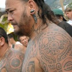 Tatau tahitien traditionnel
