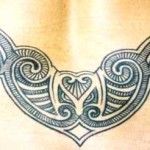 Modèle tatouage celtique bas du dos