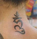 Tattoo indien nuque : tatouage hindou