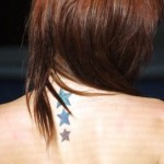 modele-tatouage-etoiles-nuque Modèle tatouage étoiles nuque