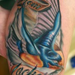 modele-tatouage-hirondelle-16 Tatouage moderne hirondelle new school