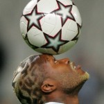 Djibril Cissé, tatouages et coupes de cheveux extravagants