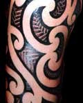 modele-tatouage-maori-bras Modèle de tatouage Maori pour le bras