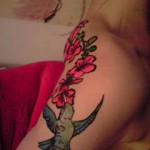 tatouage-gwada-hibiscus Tatouage Gwada colibri et hibiscus