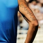 Tatouage Ibrahimovic écriture arabe