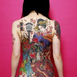 Tatouage japonais Geisha dans le dos