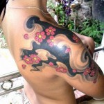 Tatouage manchette japonaise