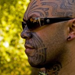 tatouage-moko-maori-3 Maori avec tatouage moko traditionnel