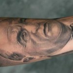 tatouage-noir-et-blanc-portrait-stephane-chaudesaigues Tatouage portrait en Noir et blanc par Stéphane Chaudesaigues