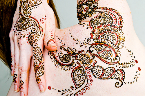 Tatouage henn sur les mains les pieds  symbolique origine et 