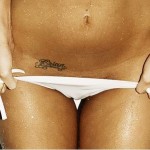 Tatouage de Megan Fox sur le bas ventre Tatouage de Megan Fox sur le bas ventre