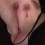 Tatouage de morsure de vampire dans le cou Tatouage de morsure de vampire dans le cou