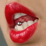 Piercing à la langue pour femme Piercing à la langue pour femme