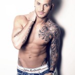 Tatouages et piercings de M Pokora