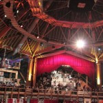 La salle principale de la convention du tatouage