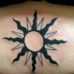 Photo de tatouage de soleil