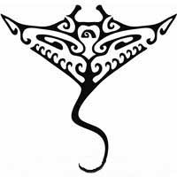 Modèle tatouage raie polynesien
