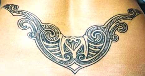 Modèle tatouage celtique bas du dos