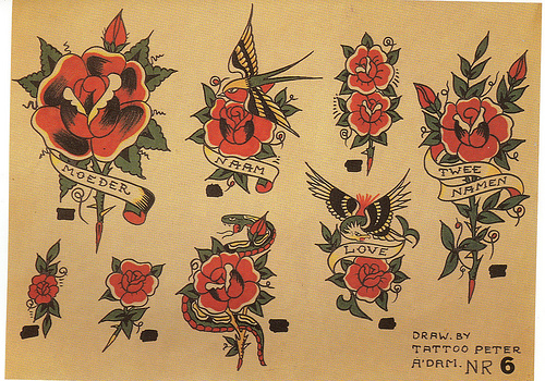 Planche de flash de tattoo old school : roses