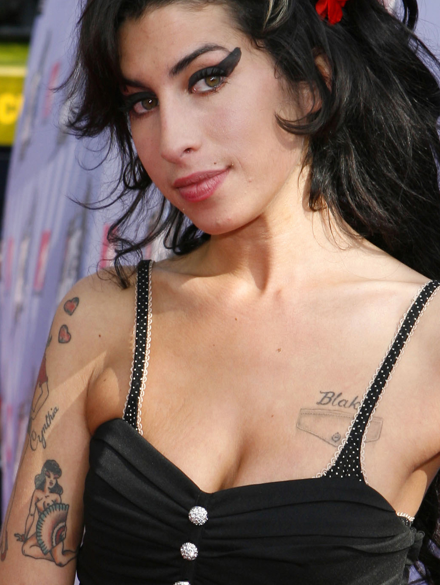 Tatouage d'Amy Winehouse Pin up old school