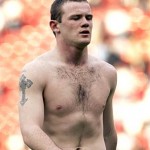 Tatouage drapeau sur l'épaule de Wayne Rooney