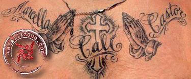 tatouage de James Hetfield sur le torse
