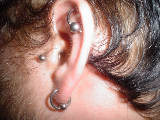 Piercings à l'oreille pour homme
