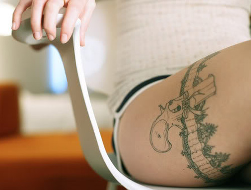 Tatouage Cuisse Femme Et Homme Modele De Tatouage Sur La Cuisse Tattoo Tatouages Com