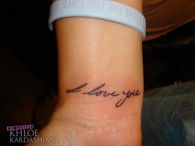 tatouage de khloe kardashian I love you