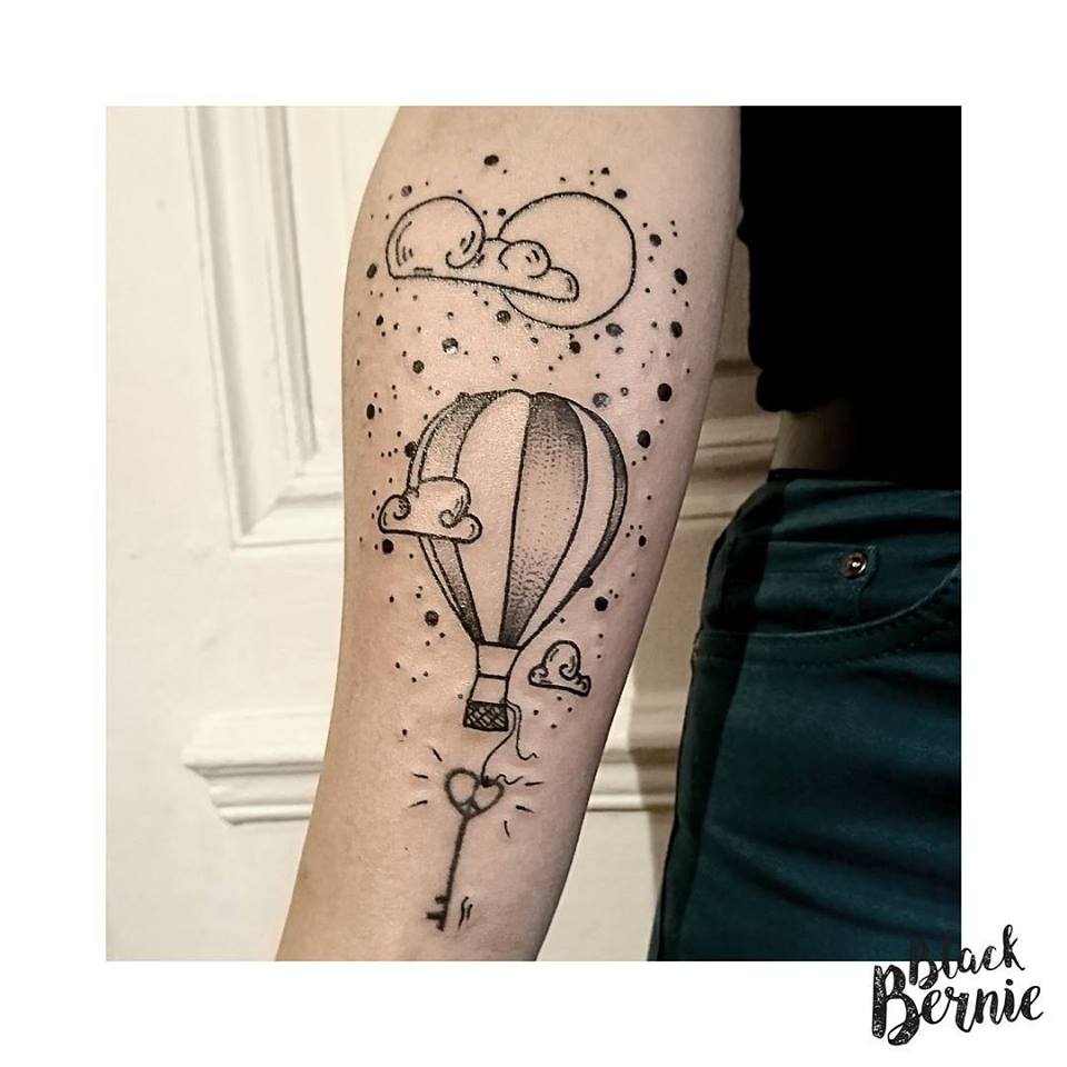 tatouage montgolfiere